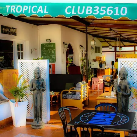 Castillo Beach Club *